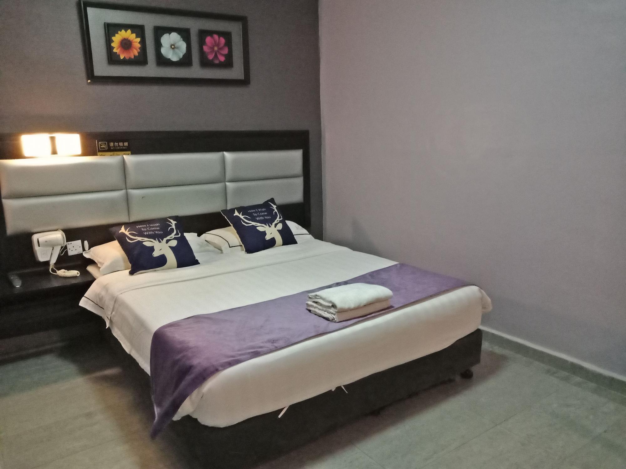T Hotel Johor Bahru Skudai Esterno foto