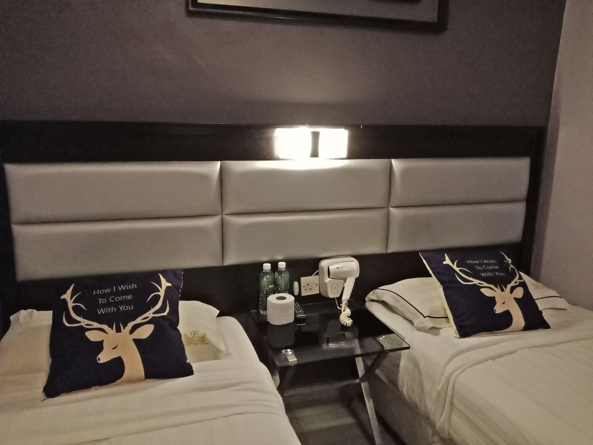 T Hotel Johor Bahru Skudai Esterno foto