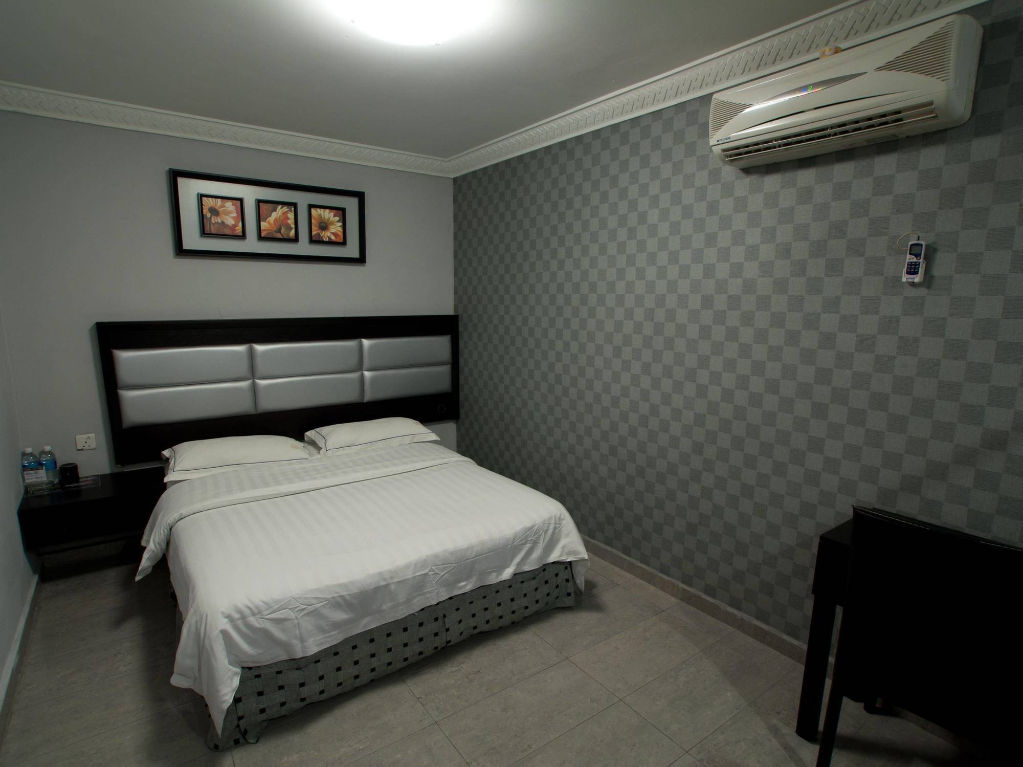 T Hotel Johor Bahru Skudai Esterno foto