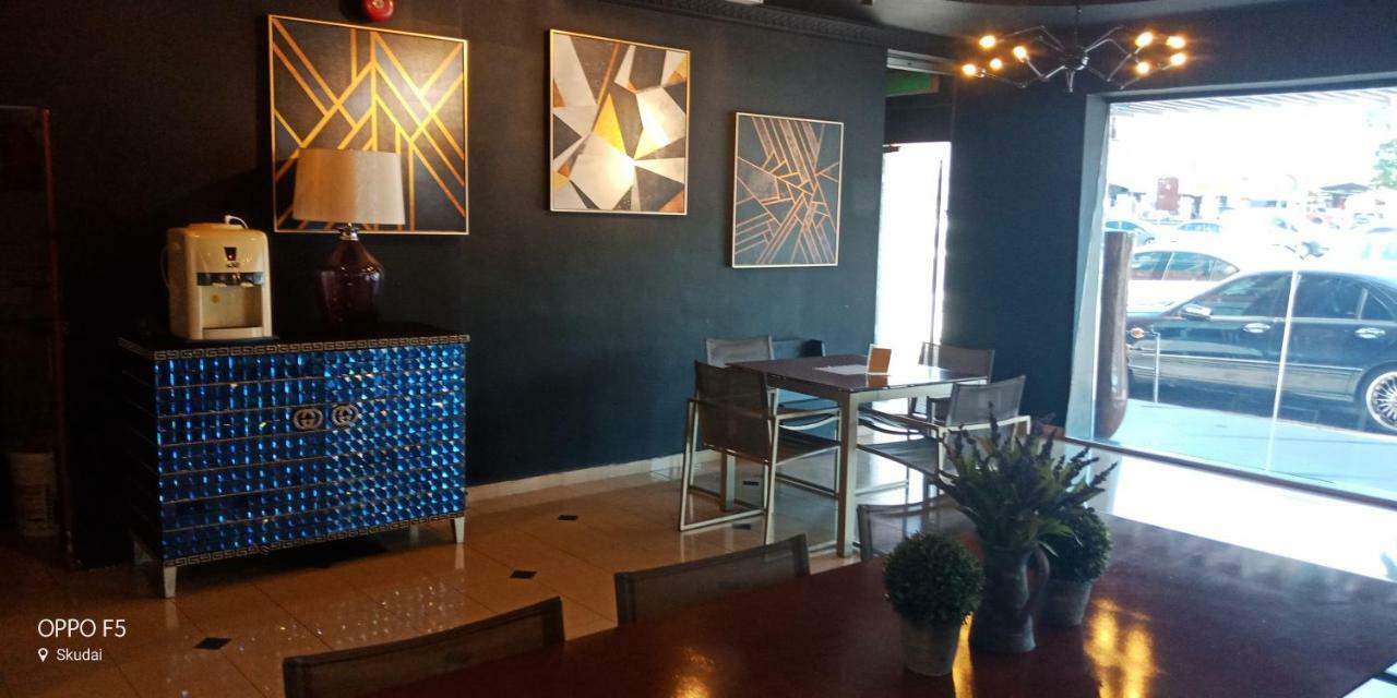 T Hotel Johor Bahru Skudai Esterno foto
